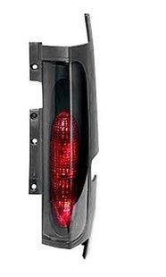 Фонарь правый Renault Trafic, Opel Vivaro, Nissan Primastar 2001-2006 6026881S фото